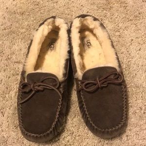 Brown ugg Dakota slides
